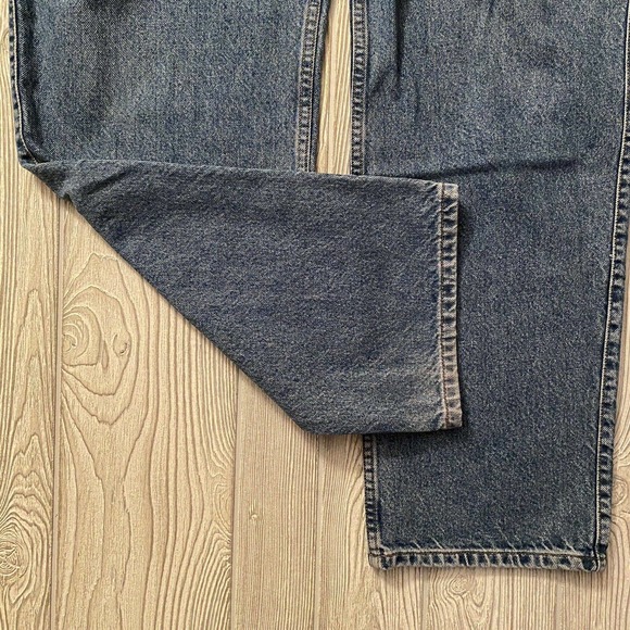 Vintage ‘93 Levis 540 Relaxed Fit Jeans 42x32 - Picture 5 of 10